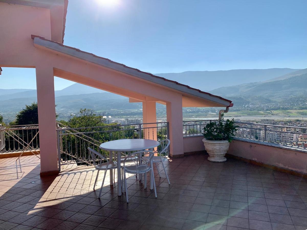 Guesthouse Villa Rosa ベラト エクステリア 写真