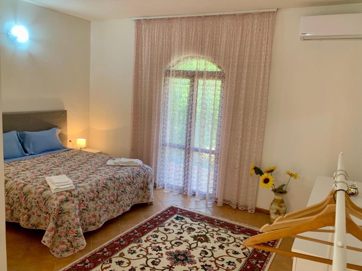 Guesthouse Villa Rosa ベラト エクステリア 写真