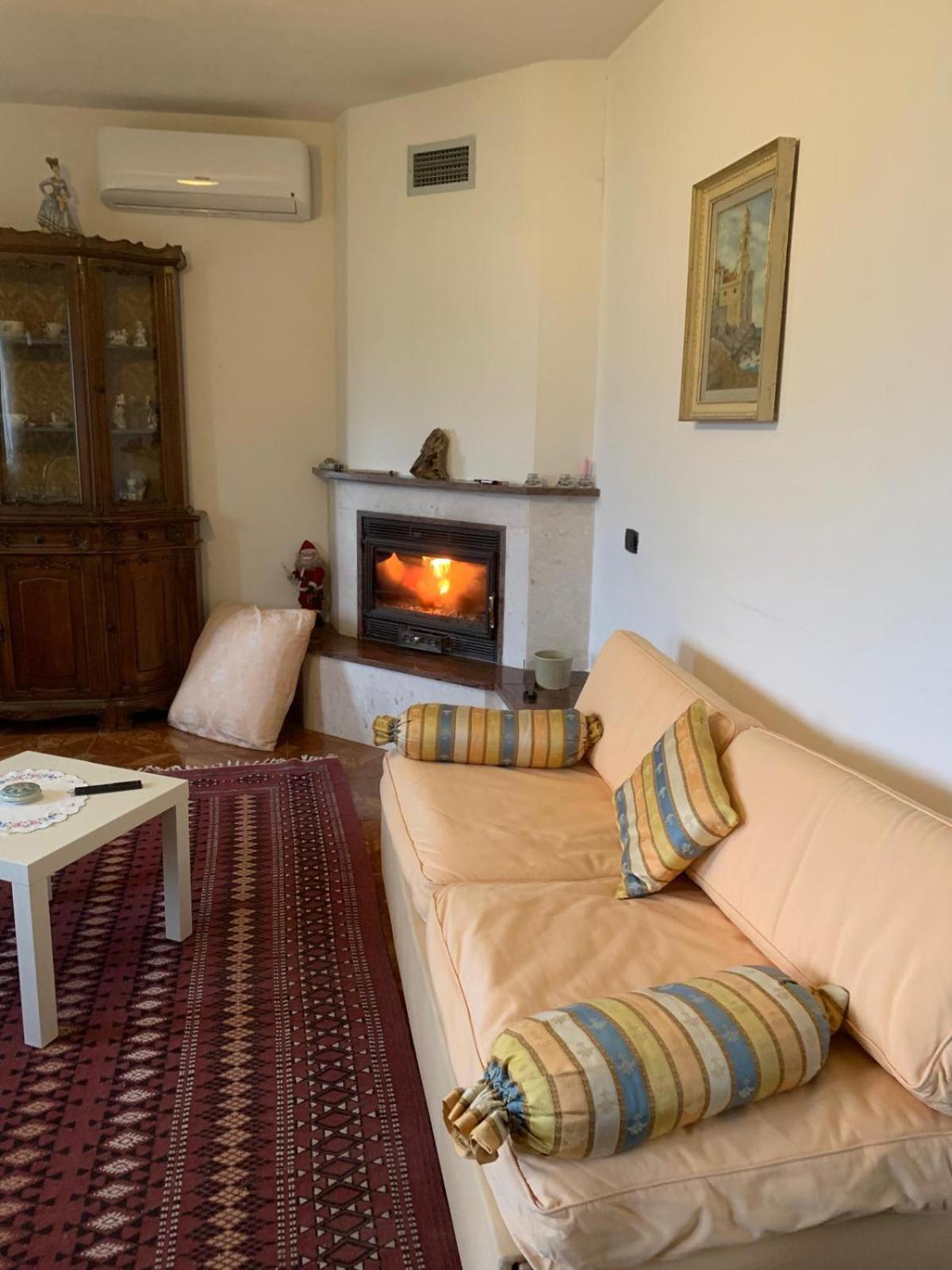 Guesthouse Villa Rosa ベラト エクステリア 写真